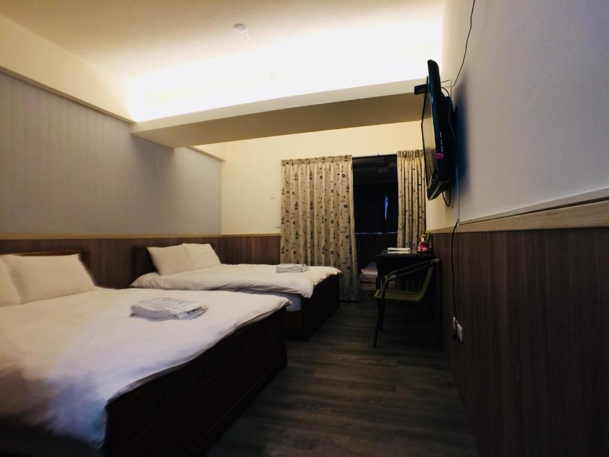 Love Feng Jia Apartment Hotel Taichung Exterior foto