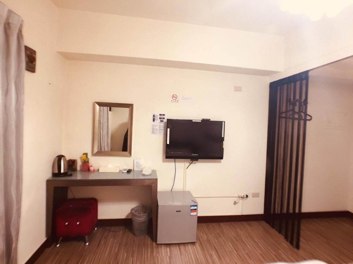 Love Feng Jia Apartment Hotel Taichung Exterior foto
